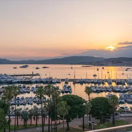 Penthouse Breez 5bd - What'app 0044- 786-748- 9198 Reservations! Cannes