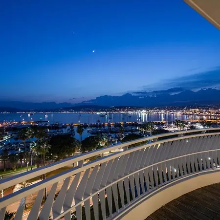 Penthouse Breez 5bd - What'app 0044- 786-748- 9198 Reservations! * Cannes
